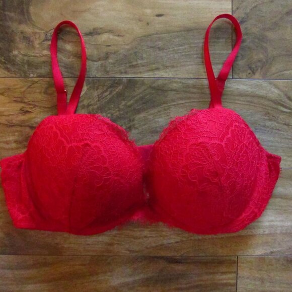Victoria's Secret DREAM ANGELS Red Lace Push Up Bra Size 38C - Picture 1 of 5